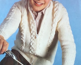 UK/EU SELLER Vintage knitting instructions child/enfant unisex zipper cardigan/jacket in double knit cable & moss stitch panels Fits 24-34".