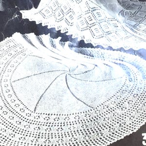 UK/EU SELLER Vintage pdf knitting pattern choice of 2 baby shawls lacy borders, circular 52&quot; and square in 3 sizes 64,52 & 36&quot;sq. 3-Ply.