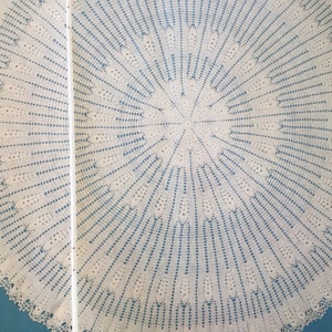 UK/EU SELLER Vintage pdf Crochet instructions Heirloom Circular Shawl beautiful delicate stitch and lacy edge trim 3 Ply 64”Diameter 160cms