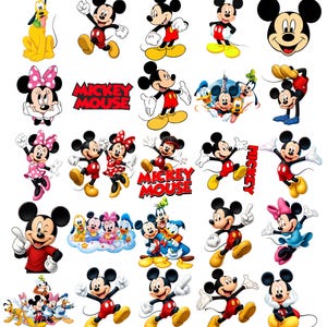 Może przedstawiać: Kolekcja kolorowych naklejek przedstawiających Myszkę Miki, Myszkę Minnie, Pluto, Kaczora Donalda i Goofy'ego w różnych pozach i strojach. Zestaw zawiera ilustracje postaci, sceny grupowe oraz napis Mickey Mouse w kolorze czerwonym.