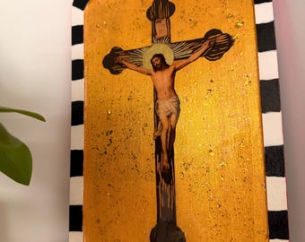 Hand-Painted Crucifixion Art: Catholic, Orthodox Devotional Piece
