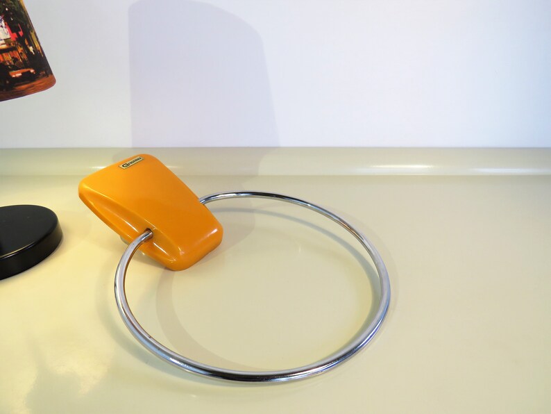 Set of 2 Bathroom Towel Rings 70s Vintage Grosfillex French Wall Round Towel Rack Metal and Orange Plastic Color Retro Bathroom Decor