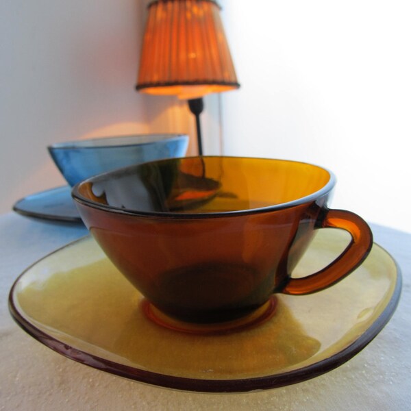Vintage Teacup Blue and Brown in glass