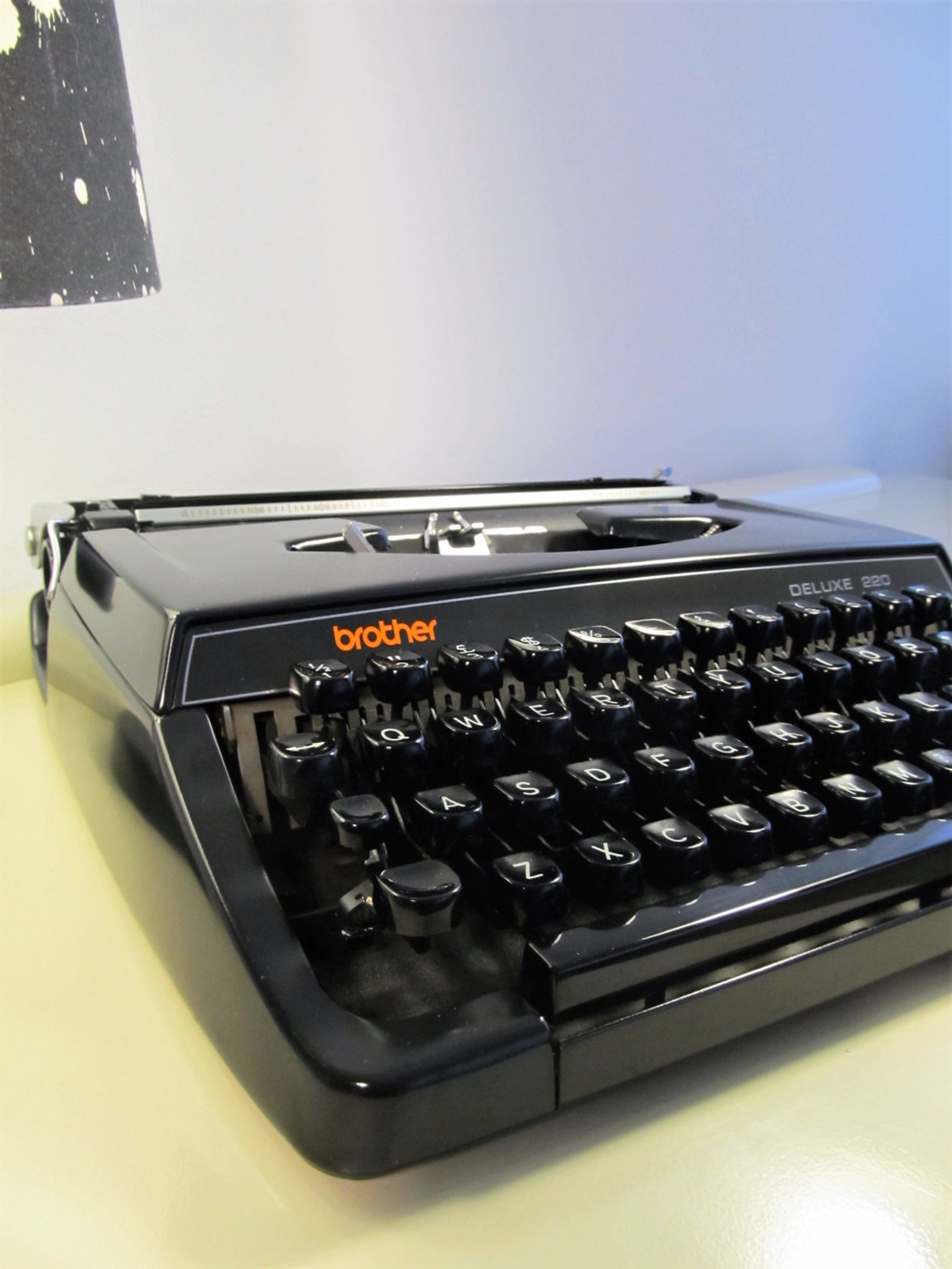 Vintage Typewriter Typewriter BROTHER Deluxe 220 Working Etsy