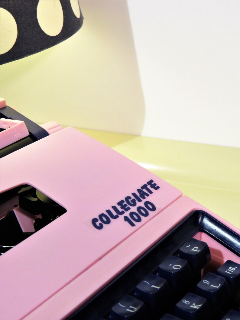 Download Vintage BARBIE Typewriter Pink Color Collegiate 1000 ...