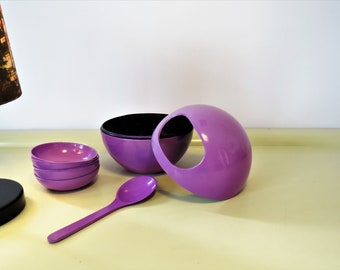 Vintage Retro Snack Server, Ball with Five Bowls and a Spoon, Melamine Retro Snack Server, Bright Purple Color, Space Age, Holland, 70s