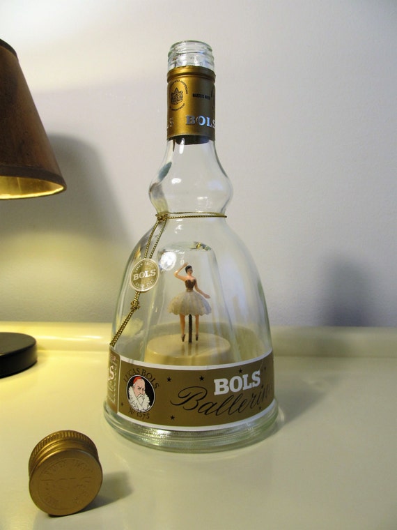 Vintage Collectibles Bols Ballerina Gold Liquor Bottle Dancing Music Box Le Bleu Danube with Original Box and 2 Bols Glasses Christmas Gift Vintage Collectibles Bols Ballerina Gold Liquor Bottle Dancing Music Box Le Bleu Danube with Original Box and 2 Bols Glasses Christmas Gift