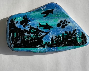 Hand-painted stone with beautiful motifs under water!