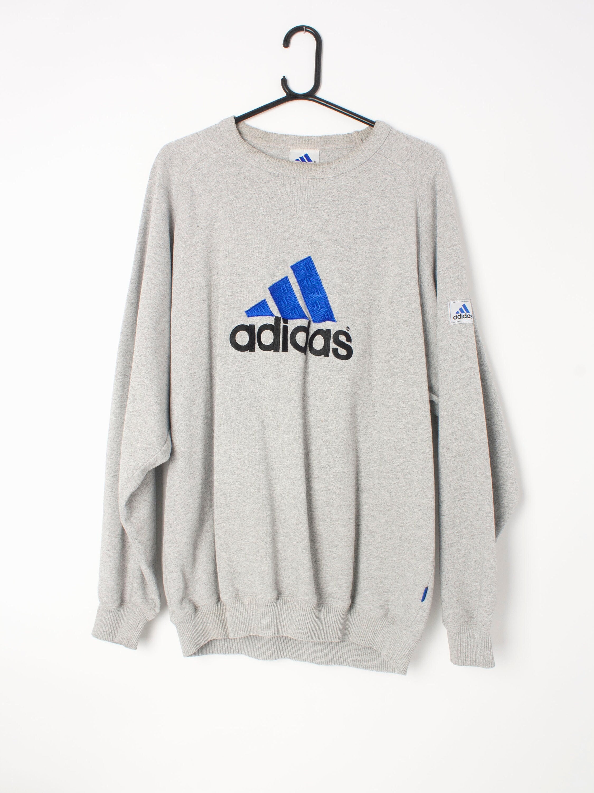 Vestiging Verhandeling snijder Mens 90s / Y2K Vintage Grey Adidas Spell Out Sweatshirt With - Etsy