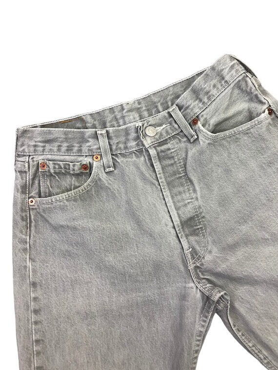 Levis 501 28 x 30 2025