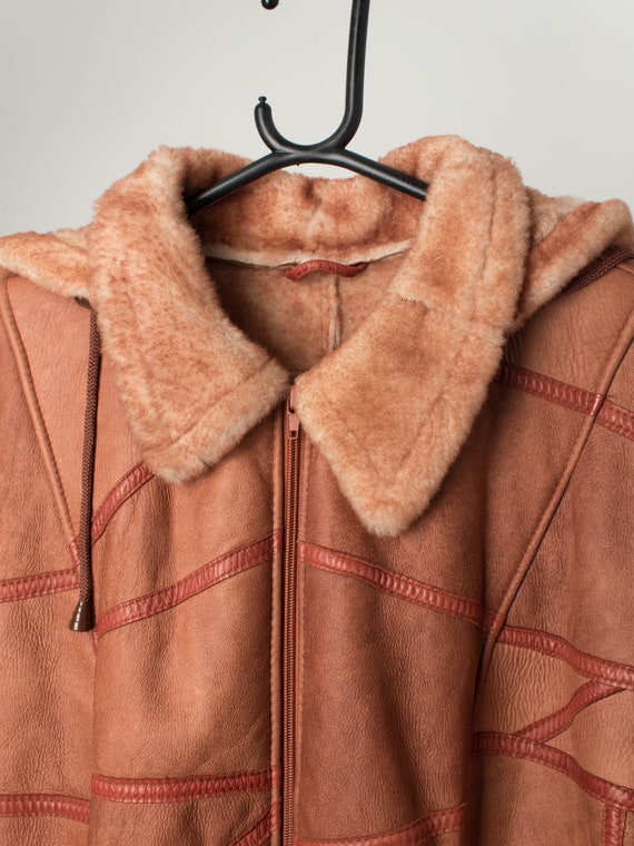 Vintage sheepskin jacket in tan with hood and she… - image 2