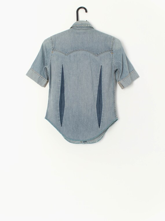 Vintage Levis blue denim western shirt / blouse -… - image 3