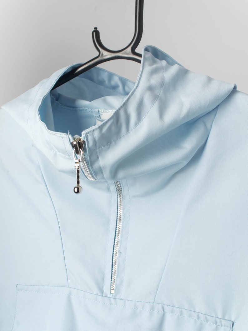 Vintage womens sky blue lightweight parka jacket with hood and drawstring waist Medium / Large image 2