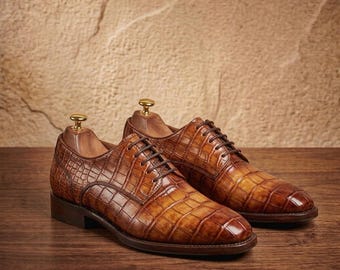 Zapatos Oxford de cuero marrón hechos a mano con relieve de cocodrilo para hombre. Zapatos de vestir de lujo para ocasiones formales.