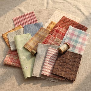 Paquete de 50 cuadrados de tela de algodón de calidad ultra premium, tela precortada para patchwork, ideal para acolchado, costura y proyectos de manualidades.