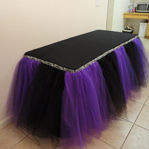 tutu skirts table