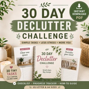 Puede incluir: Un planificador de desafío de organización de 30 días con encuadernación en espiral, con ilustraciones de hojas verdes y el texto 30 Day Declutter Challenge, Small steps. Big change. Incluye páginas de tareas diarias y un rastreador.