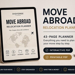 以下が含まれることがあります： Move Abroad Relocation Plannerを表示するデジタルタブレット。計画、予算、書類、梱包、定住のセクションを含む43ページのドキュメント。画面には世界地図のグラフィック、テキスト、インタラクティブおよび印刷可能なPDF用のアイコンが表示されています。