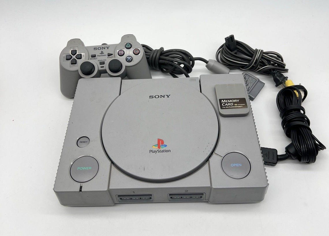 Sony PlayStation 1 PS1 SCPH-7501  Controller +Memory Card +Hello Kitty Game Read, foto 1 di 5