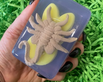 Facehugger Peep Soap Springoween