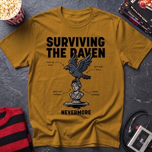 Överleva Korpen T-shirt | Litterär Edgar Allan Poe Korpbystillustration bild 1