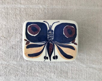 Aluminia / Royal Copenhagen Denmark, Tenera Series, Hand-Painted Ceramic Butterfly Box Designed by Inge Lise Kofoed