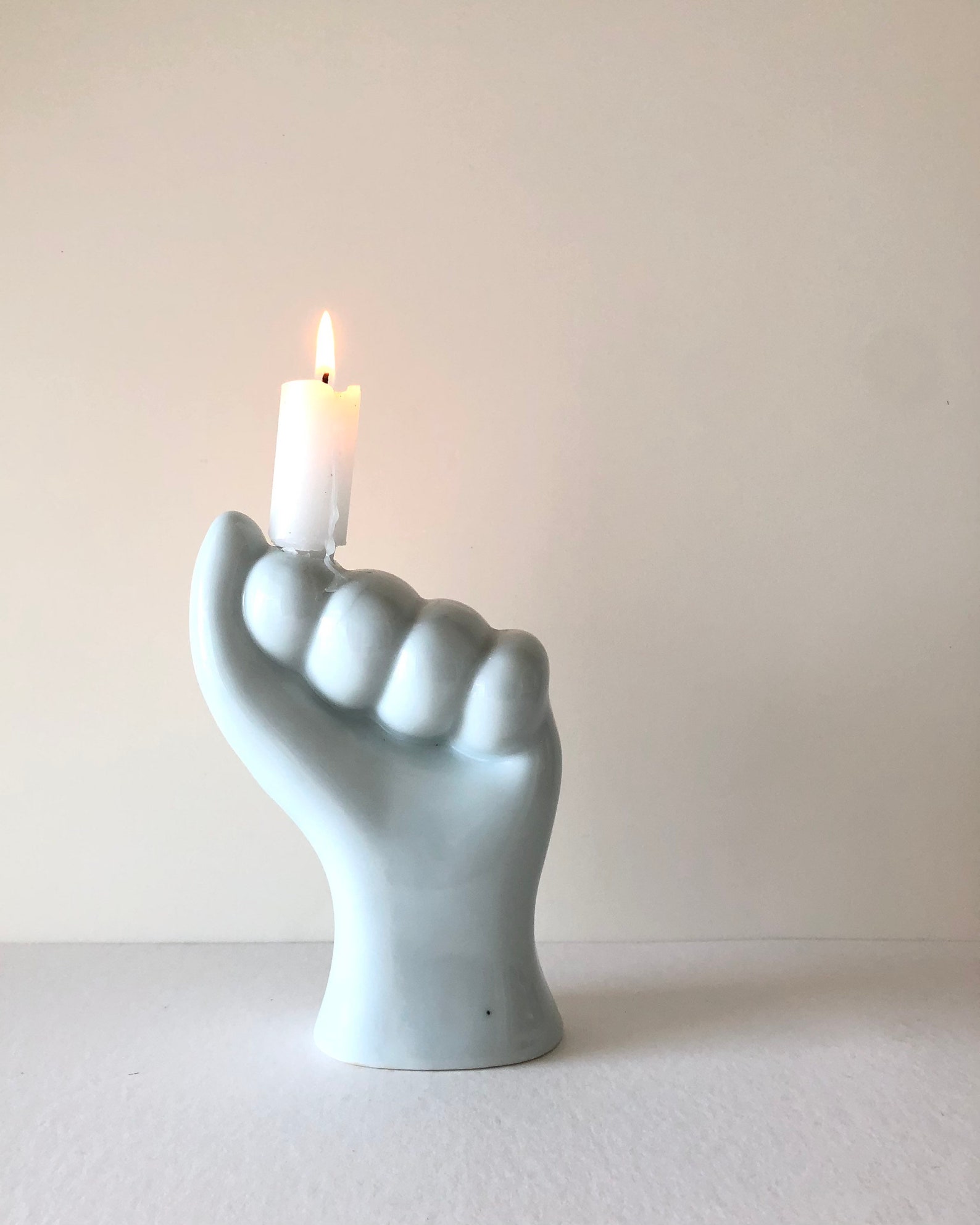 hand shaped candle holder