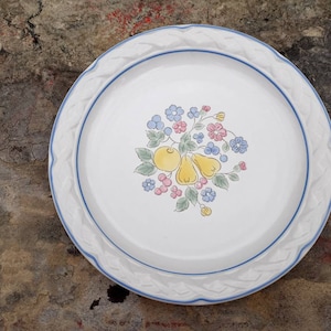 VINA FERA PLATE Dinner Size Made in Japan Vintage Stoneware Great Condition!