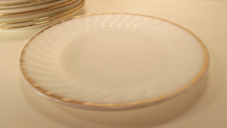 SALE! 1 FIRE KING Antique White Milk Glass Straight Edge Dinner Plate
