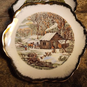 CURRIER AND IVES &quot;A Home in the Wilderness&quot; Collector&#39;s Plate Excellent Condition! Vintage 1960s!