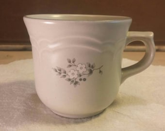 PFALTZGRAFF "HEIRLOOM" MUG Coffee Cup Vintage in Great Condition!