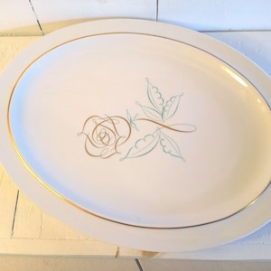 EASTERLING "SPENCERIAN ROSE" Platter / Chop Plate Very Large (16" !) and Heavy! Bavarian-Made Beauty in Excellent Condition!