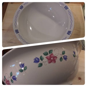 PFALTZGRAFF &quot;BONNIE BRAE&quot; Large Serving Bowl Shiny Smooth Glaze Flowers Hand Painted in Excellent Condition!
