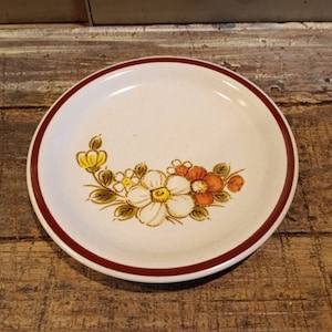 WOODHAVEN &quot;SUNNYBROOK&quot; LUNCHEON Salad Plate Vintage Stoneware 1980s Excellent Condition!