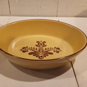 PFALTZGRAFF &quot;VILLAGE&quot; CASSEROLE Dish Oval Straighter Edges #240 Great Condition!