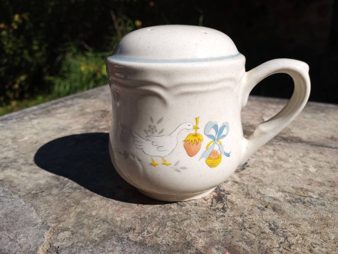 INTERNATIONAL CHINA marmalade Salt Shaker Whimsical 1980s Country
