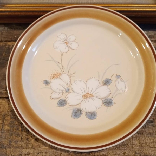 WATER COLORS by HEARTHSIDE "Dawn" Salad Plate Vintage Stoneware Great Condition!