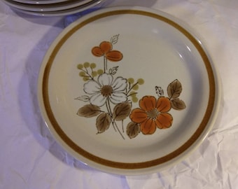 HIGHLAND FLORALS PLATE "Mountain Floral" Dessert or Bread Plate Vintage Stoneware in Excellent Condition!
