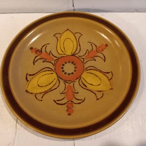 HEARTHSIDE STONEWARE OVENWARE &quot;Fleur de Lis&quot; Salad Plate Vintage and in Great Condition!