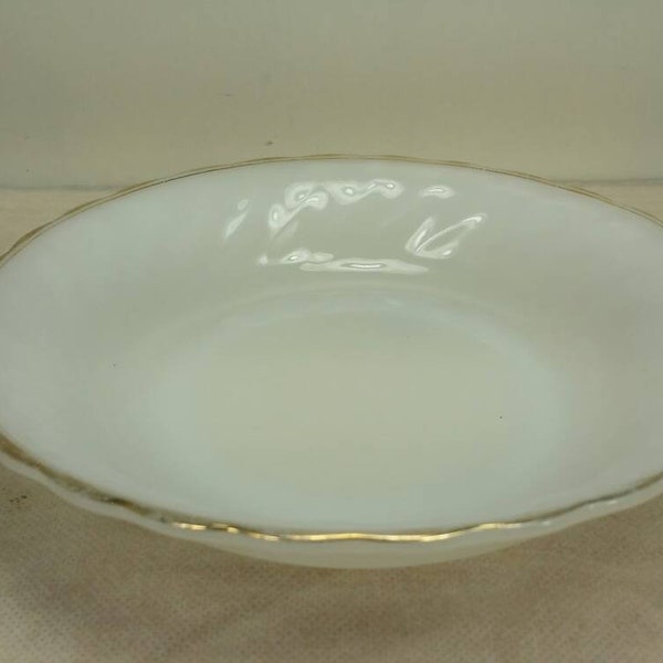 SUBURBIA FIRE KING Scalloped Edge Milk Glass Soup Cereal Serving Bowl (1) with Gold Edging Great Condition!