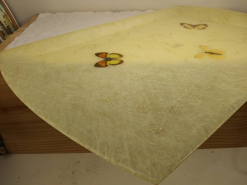 FIBERGLASS SERVING TRAY with Inlaid Butterflies and Shiny Tinsel Strands by Sterling Craftsmen of Michigan 1950s 1960s Great Condition!!! image 2