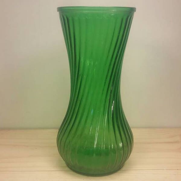 HOOSIER SPIRAL VASE Clear Green Excellent Condition!