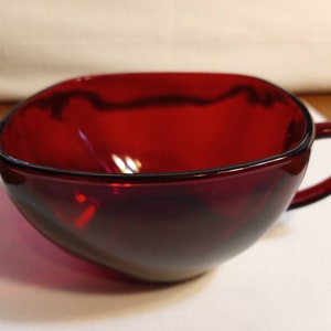 ANCHOR HOCKING &quot;CHARM&quot; Ruby Glass Teacup / Punch Glass / Coffee Cup Antique in Excellent Condition!