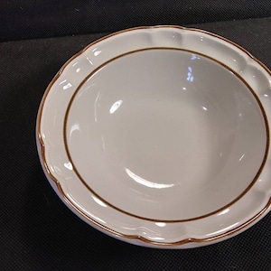 CUMBERLAND &quot;MAYBLOSSOM&quot; STONEWARE Cereal or Soup Bowl Vintage 1980s in Excellent Condition!