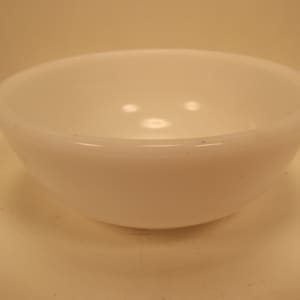 MILK GLASS BOWL Soup or Cereal or Ice Cream no Manufacturer&#39;s Markings Solid Milk Glass Great Condition!