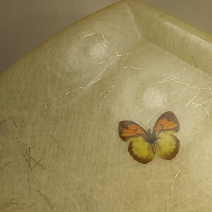 FIBERGLASS SERVING TRAY with Inlaid Butterflies and Shiny Tinsel Strands by Sterling Craftsmen of Michigan 1950s 1960s Great Condition!!! image 5