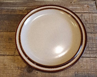 INTERNATIONAL SUNCRAFT "BRANDY" Dinner Plate S Y - 6 0 0 4  Speckled Stoneware Excellent Condition!