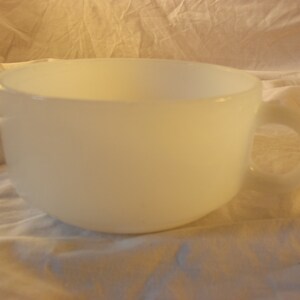 GLASBAKE SOUP BOWL with Handle Mid Century Milk Glass in Great Condition!