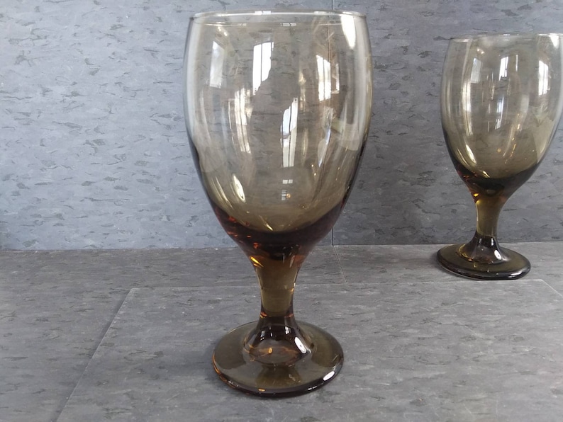 LIBBEY PEDESTAL GLASS Classic Smoked Brown in Excellent Condition!