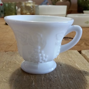 COLONY HARVEST CUP Indiana Glass Company Tiara Style White Milk Glass Decorative Mug Cup Punch Teacup Punch Bowl Cup